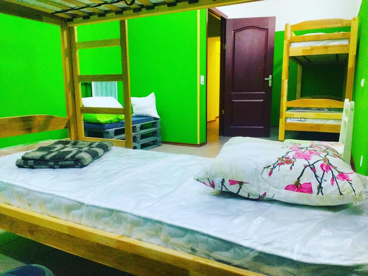 Yourhostel Дорогожичи Kiev Ngoại thất bức ảnh