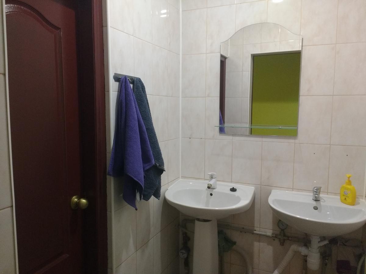 Yourhostel Дорогожичи Kiev Ngoại thất bức ảnh